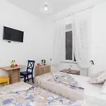 特佐洛旅馆 3*