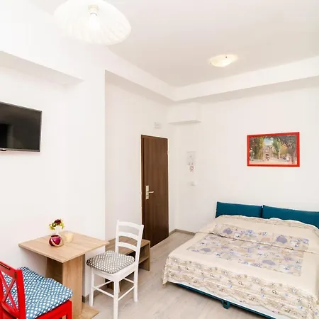 Guest house Tezoro 3*