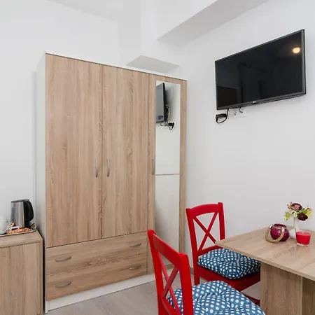 Guest house Tezoro 3*
