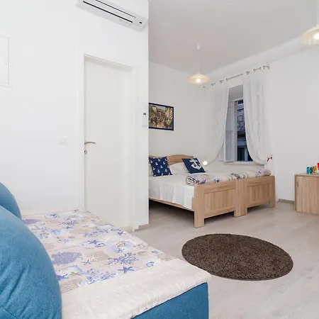 Tezoro Guest house