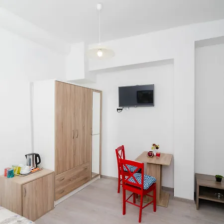 Tezoro Guest house 3*