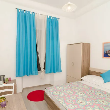 Tezoro Guest house 3*